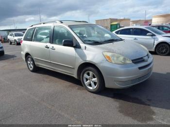  Salvage Toyota Sienna