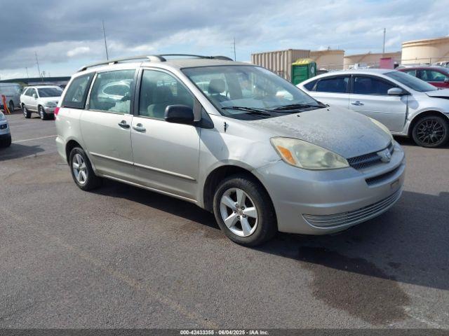  Salvage Toyota Sienna