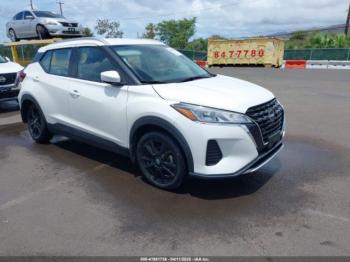  Salvage Nissan Kicks