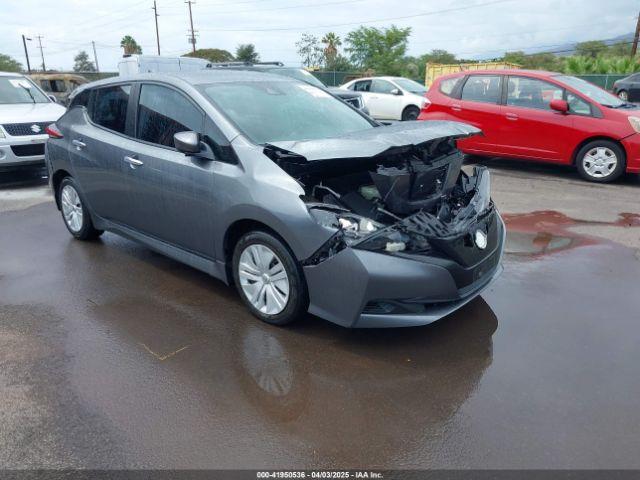  Salvage Nissan LEAF