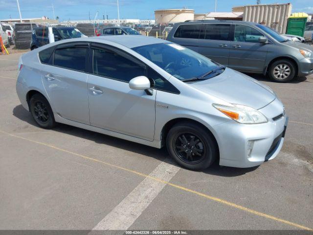  Salvage Toyota Prius
