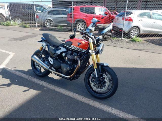  Salvage Triumph Motorcycle Speed Twin
