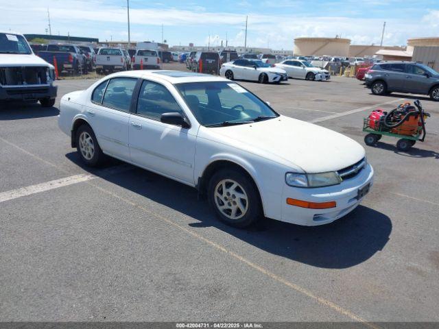  Salvage Nissan Maxima