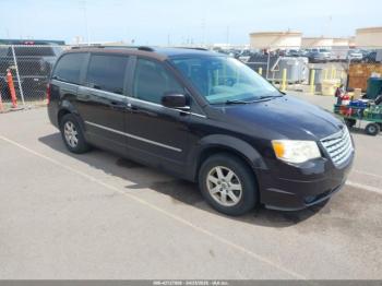  Salvage Chrysler Town & Country