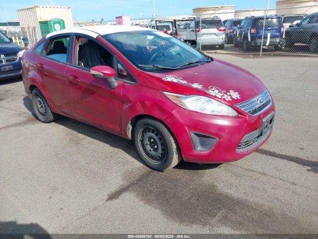  Salvage Ford Fiesta