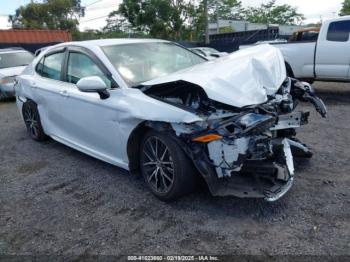 Salvage Toyota Camry