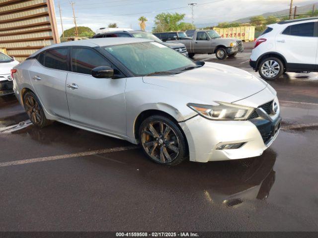  Salvage Nissan Maxima