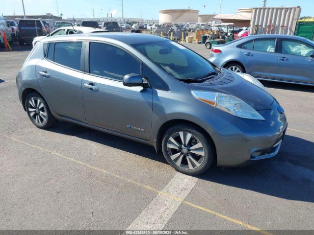  Salvage Nissan LEAF