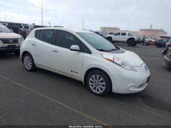  Salvage Nissan LEAF