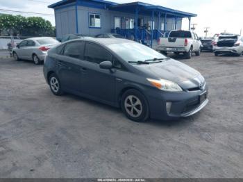  Salvage Toyota Prius