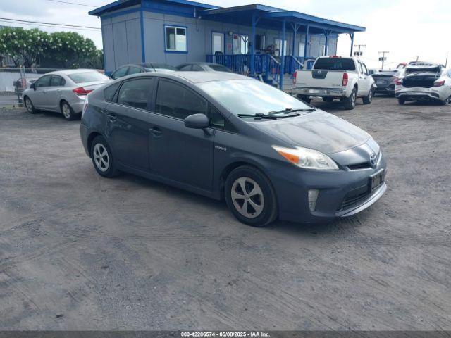  Salvage Toyota Prius