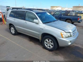 Salvage Toyota Highlander