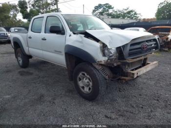  Salvage Toyota Tacoma