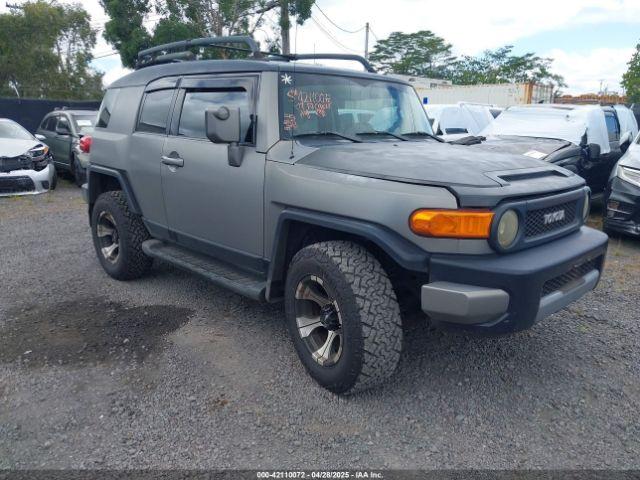  Salvage Toyota FJ Cruiser