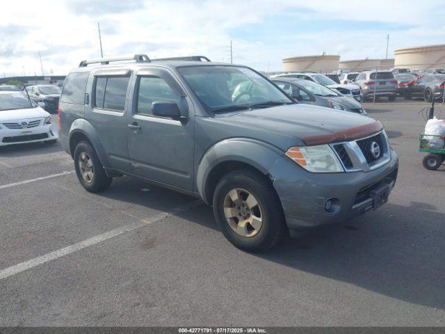  Salvage Nissan Pathfinder