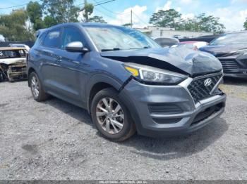  Salvage Hyundai TUCSON