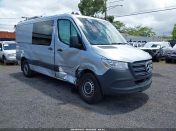  Salvage Mercedes-Benz Sprinter 2500