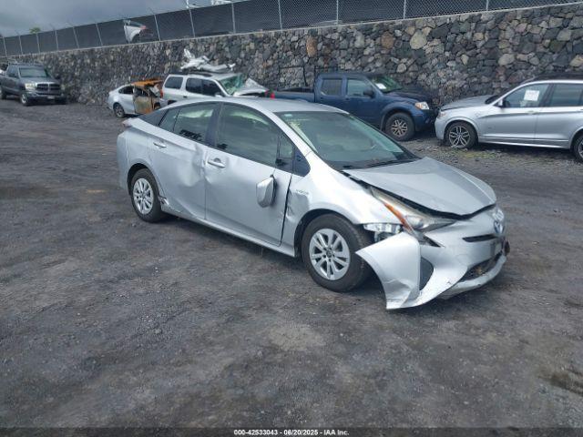  Salvage Toyota Prius