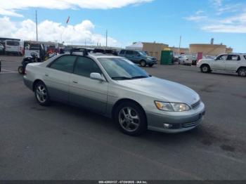  Salvage Lexus Es