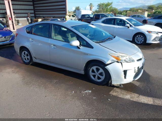  Salvage Toyota Prius