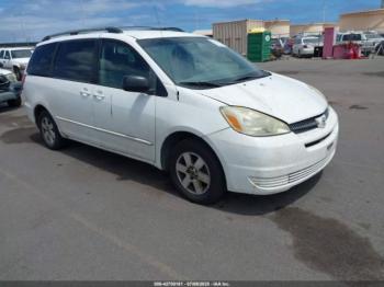  Salvage Toyota Sienna