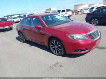  Salvage Chrysler 200