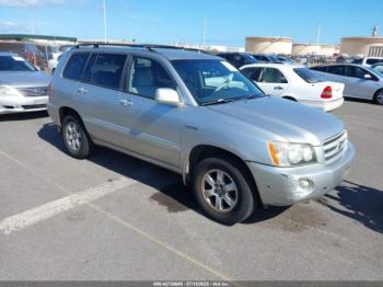  Salvage Toyota Highlander