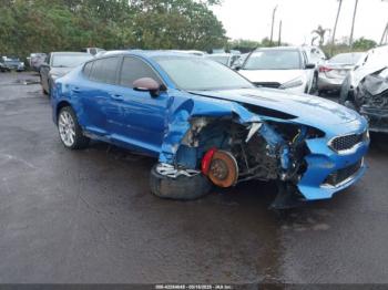  Salvage Kia Stinger