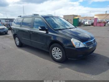  Salvage Kia Sedona