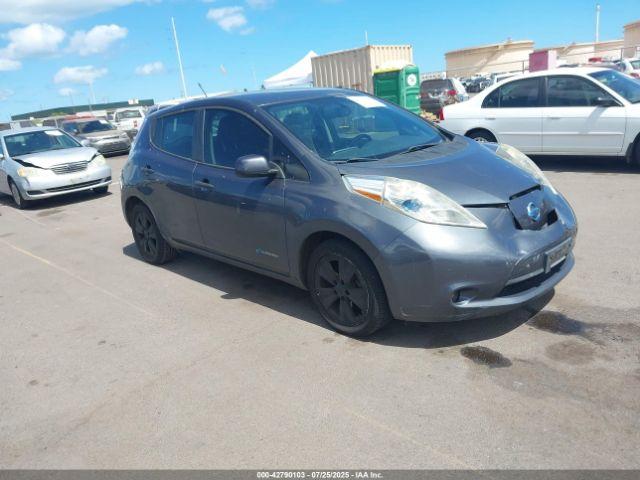  Salvage Nissan LEAF