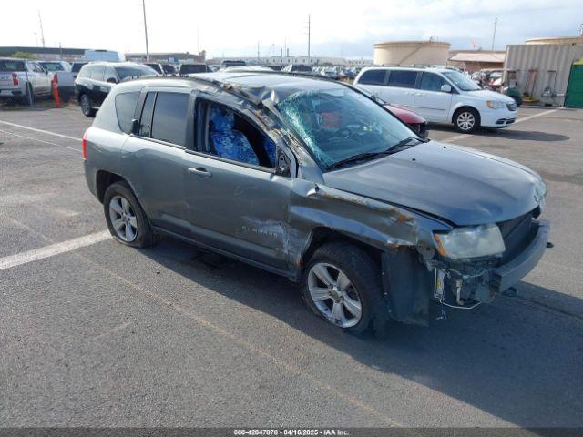  Salvage Jeep Compass