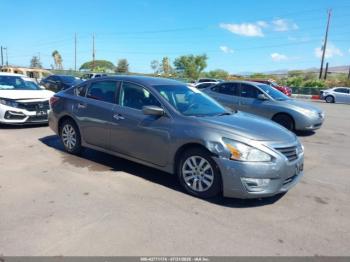  Salvage Nissan Altima