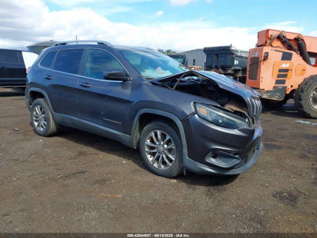 Salvage Jeep Cherokee