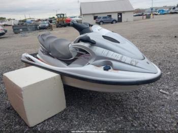  Salvage Yamaha Waverunner