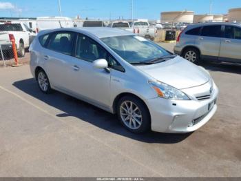  Salvage Toyota Prius v