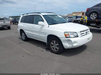  Salvage Toyota Highlander