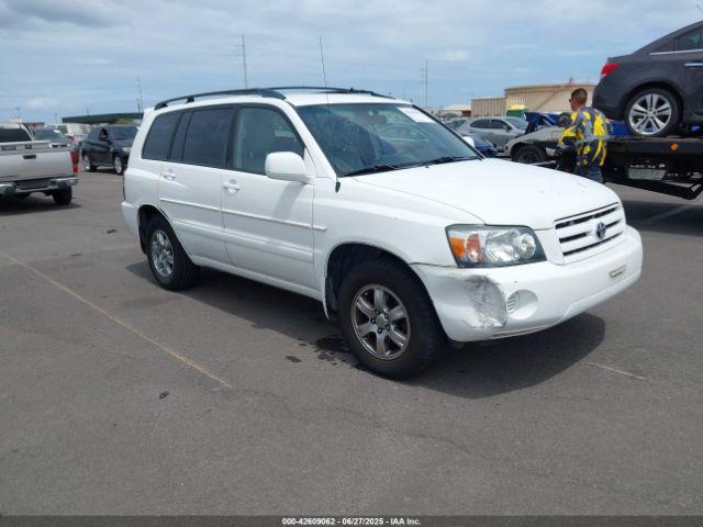  Salvage Toyota Highlander