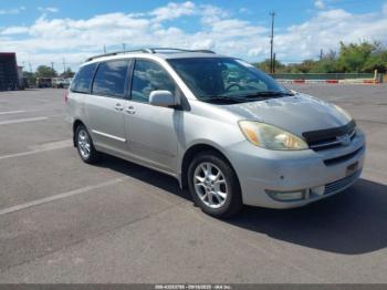  Salvage Toyota Sienna