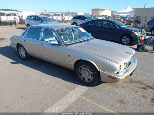  Salvage Jaguar XJ