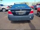 Toyota Camry Le Image 11