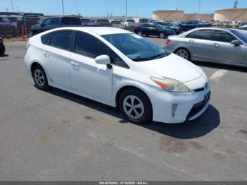  Salvage Toyota Prius