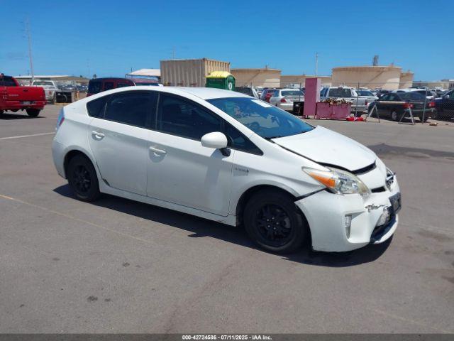  Salvage Toyota Prius