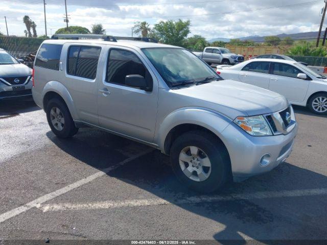  Salvage Nissan Pathfinder