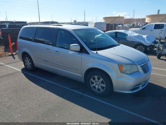  Salvage Chrysler Town & Country