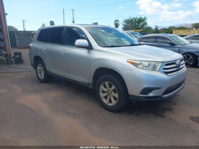  Salvage Toyota Highlander