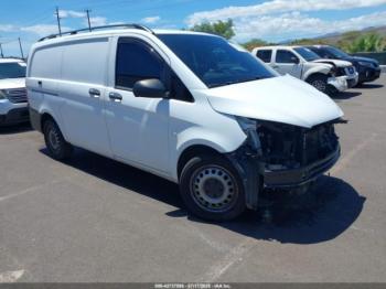  Salvage Mercedes-Benz Metris