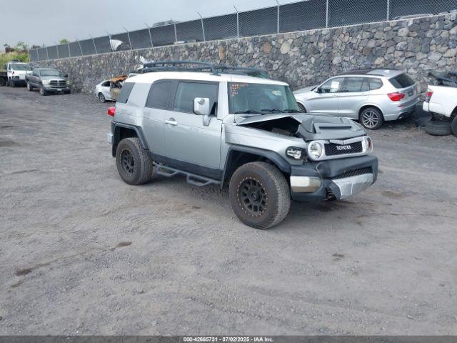  Salvage Toyota FJ Cruiser