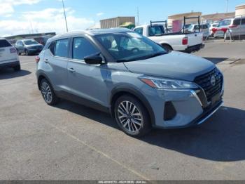  Salvage Nissan Kicks
