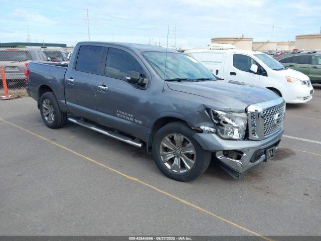  Salvage Nissan Titan