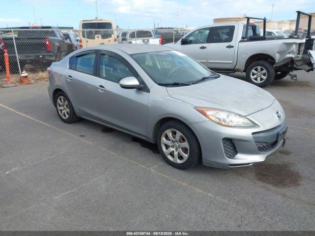  Salvage Mazda Mazda3